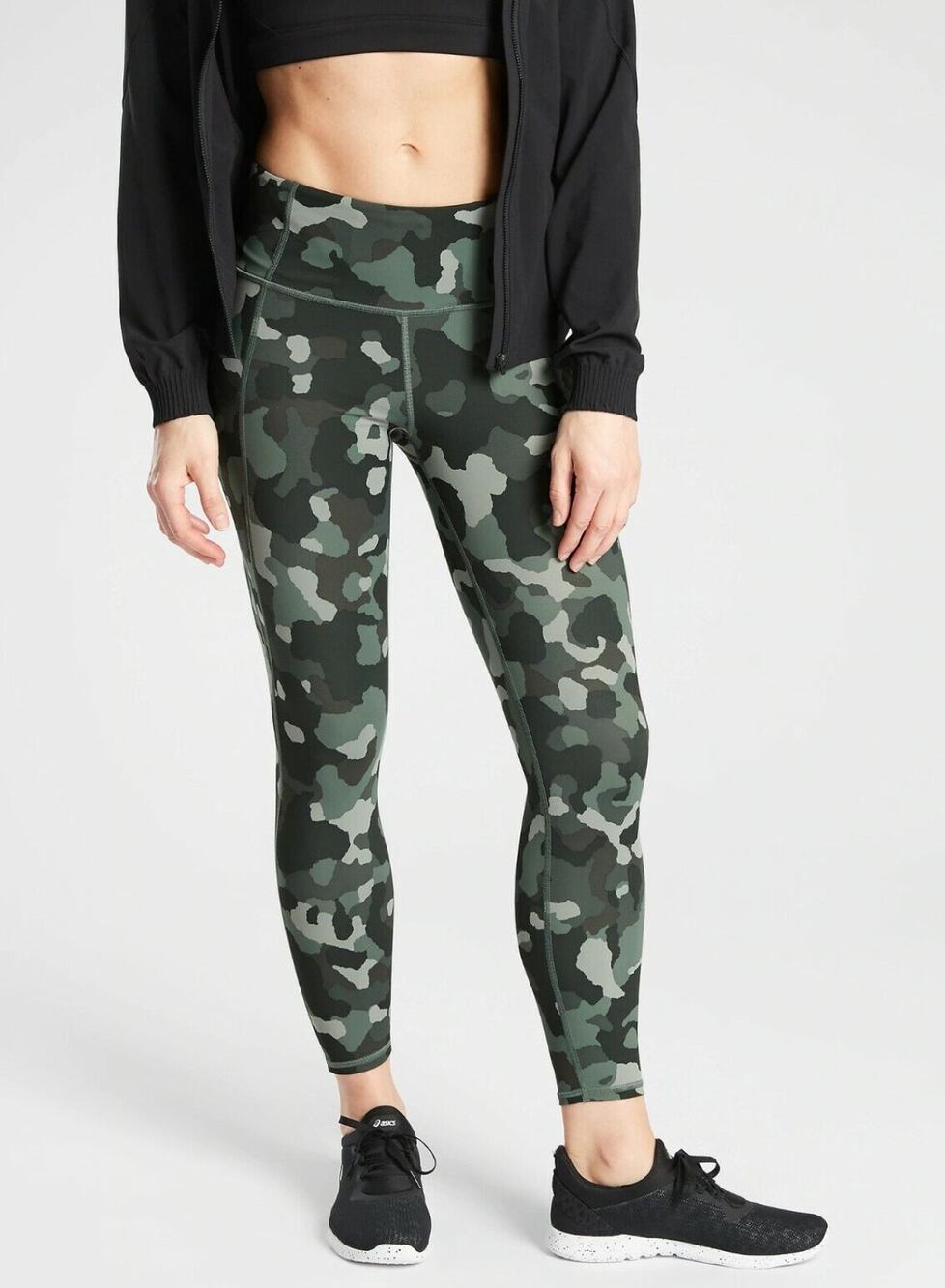 Athleta Lightning Green Camo 7/8 Tight Athletic Leggings Size Small